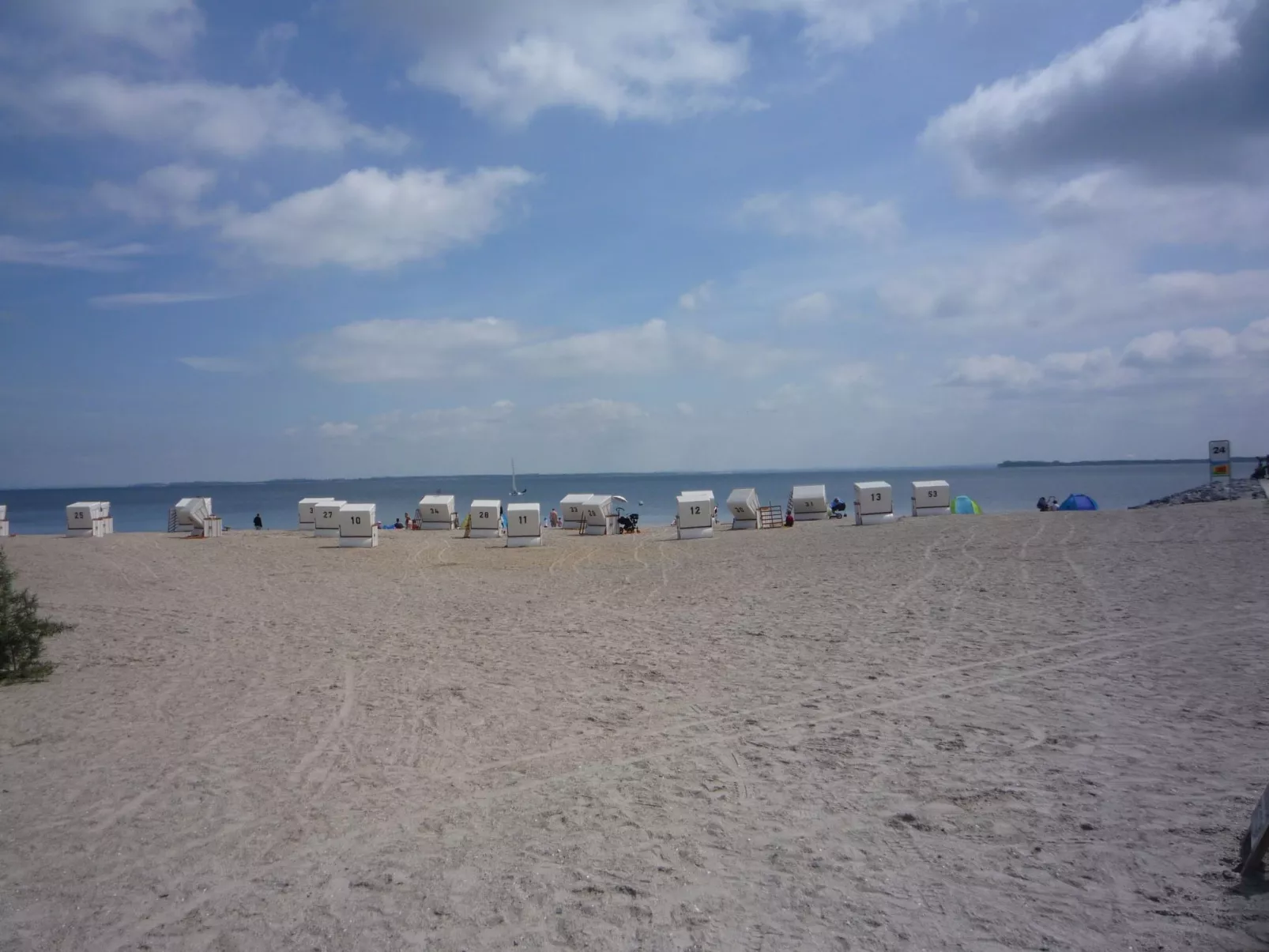 Schönes Schwedenhäuschen-Buiten