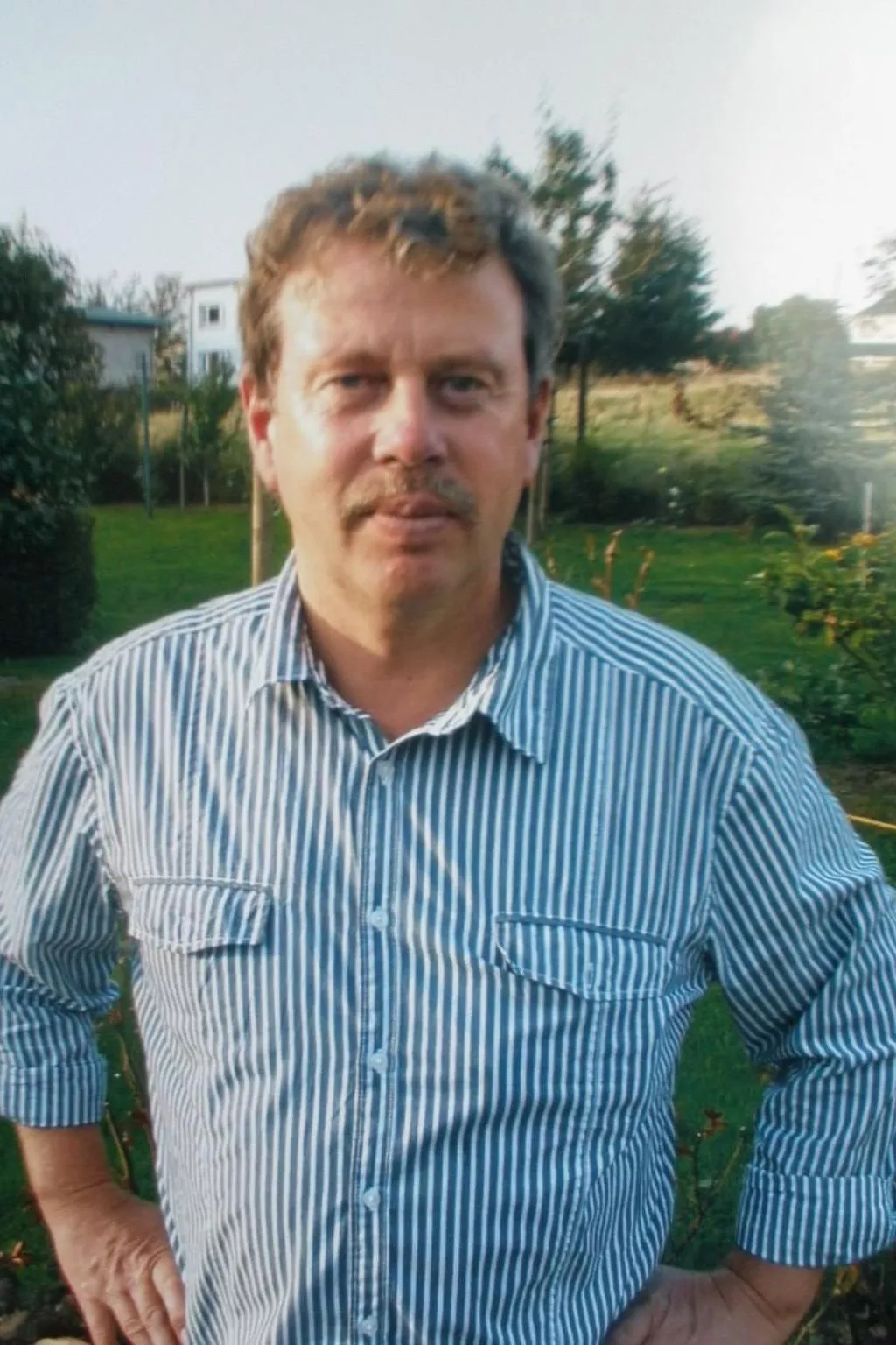 Mit eigenem Parkplatz-Buiten