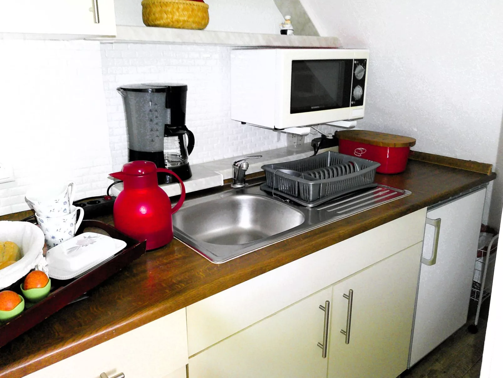 Kleine Ferienwohnung mit Garten und Terrasse-Binnen