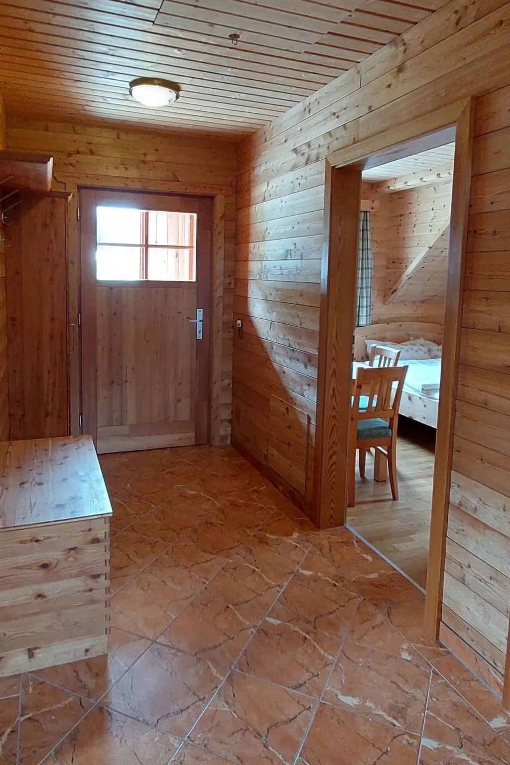Zirbenholzalmhütte mit fantastischem Ausblick-Binnen