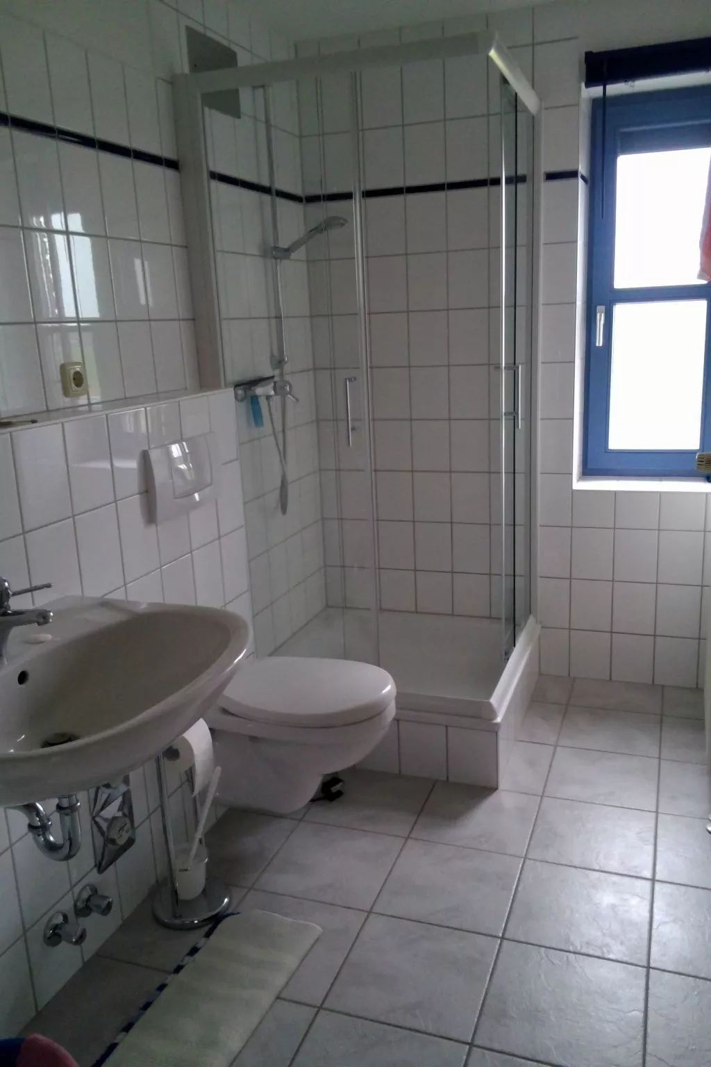 Moderne Ferienwohnung mit Balkon in Strandnähe-Binnen