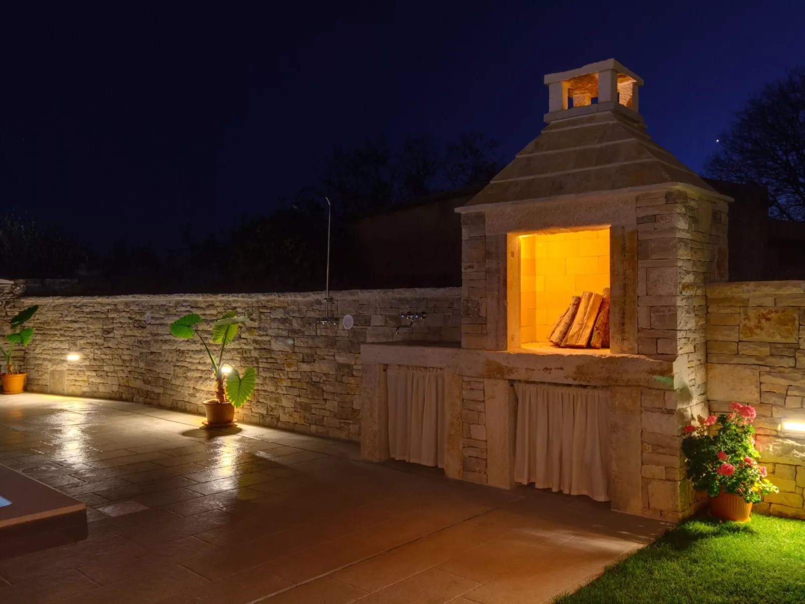 "Villa Nima" mit privatem Pool-Image-tags.info