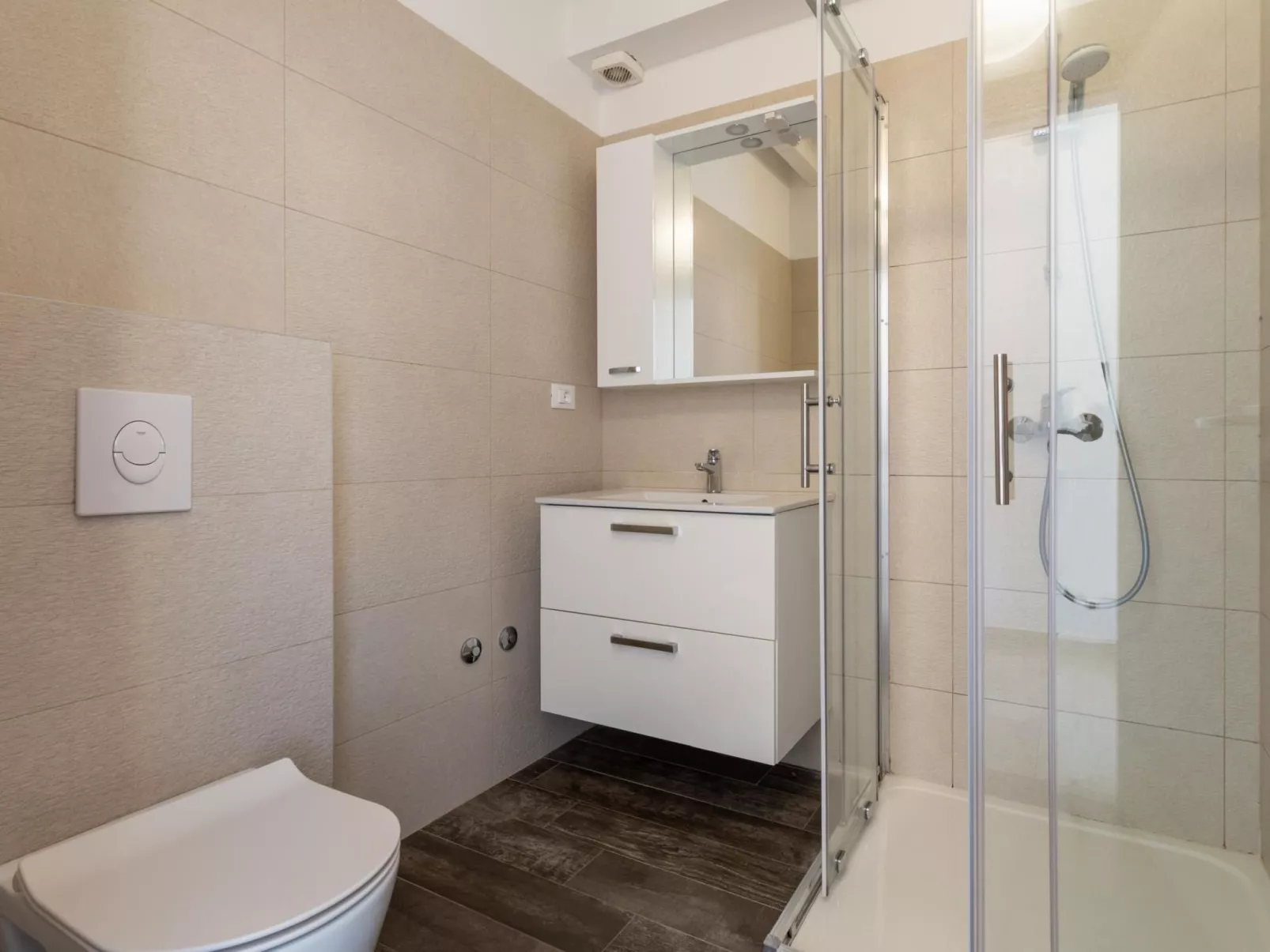 Villa Luna mit Pool, Sauna, Whirlpool, Tennisplatz-Image-tags.info