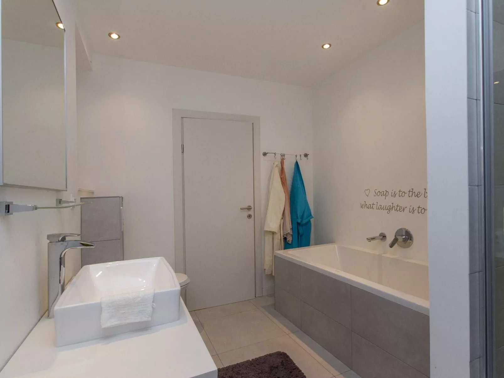 Villa mit Pool-Binnen