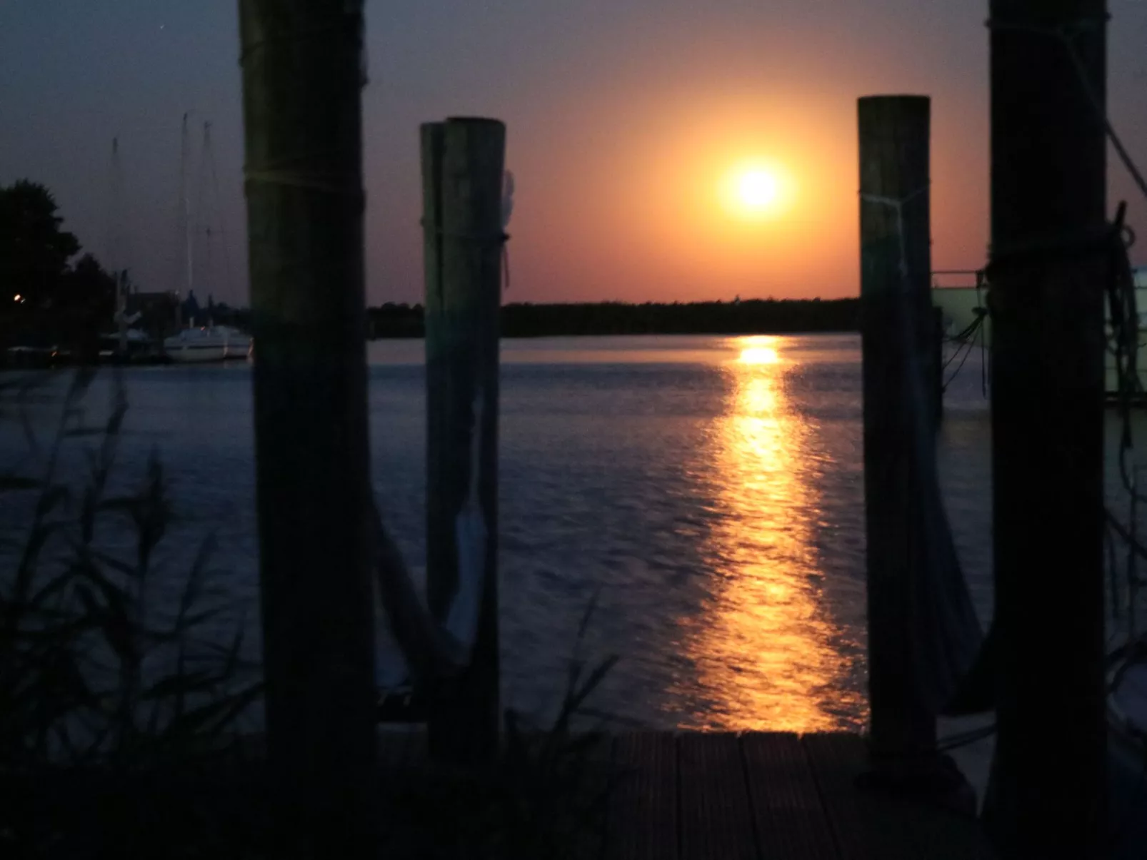 Chalet Ufergrundstück mit eigenem Angelplatz-Buiten