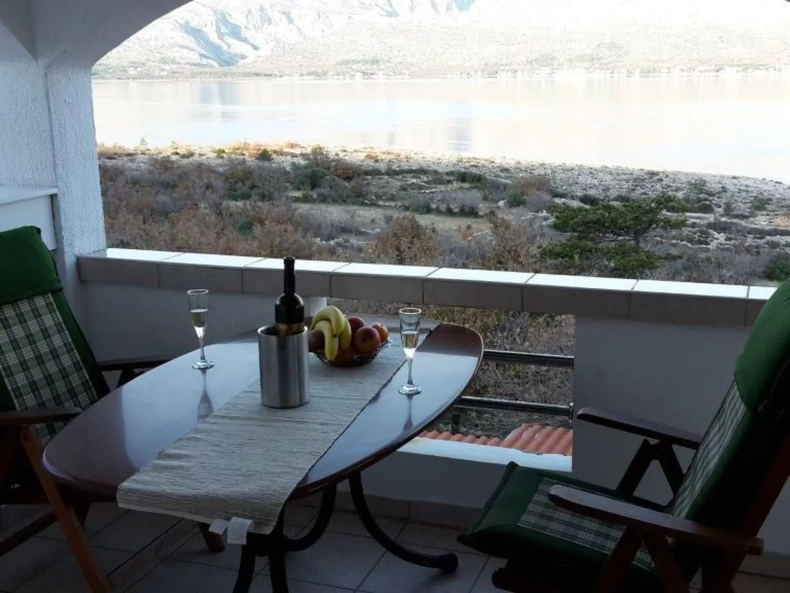 Für fünf Personen mit Balkon-Image-tags.info