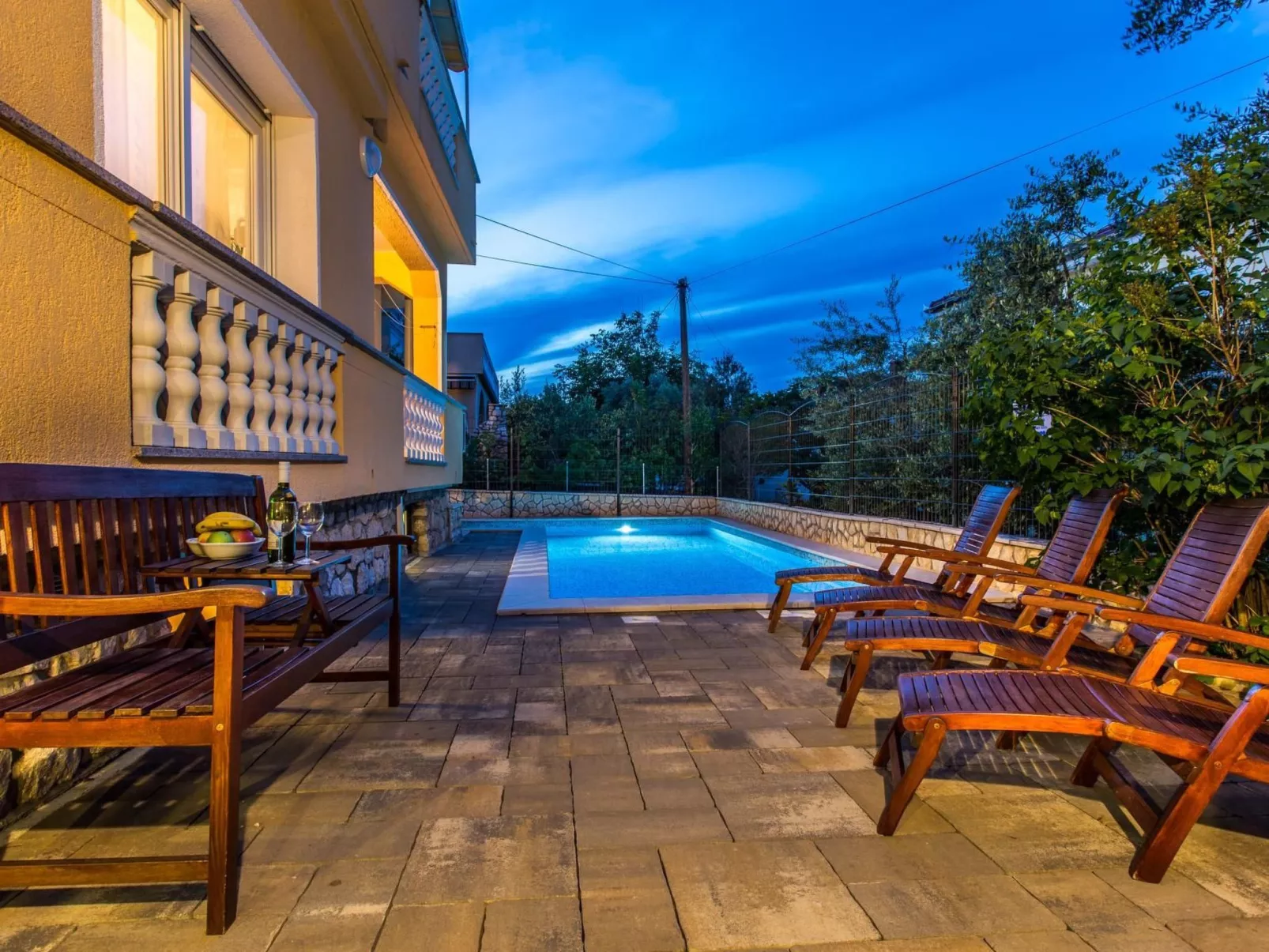 Ruhige Ferienwohnung Tina 8-Buiten