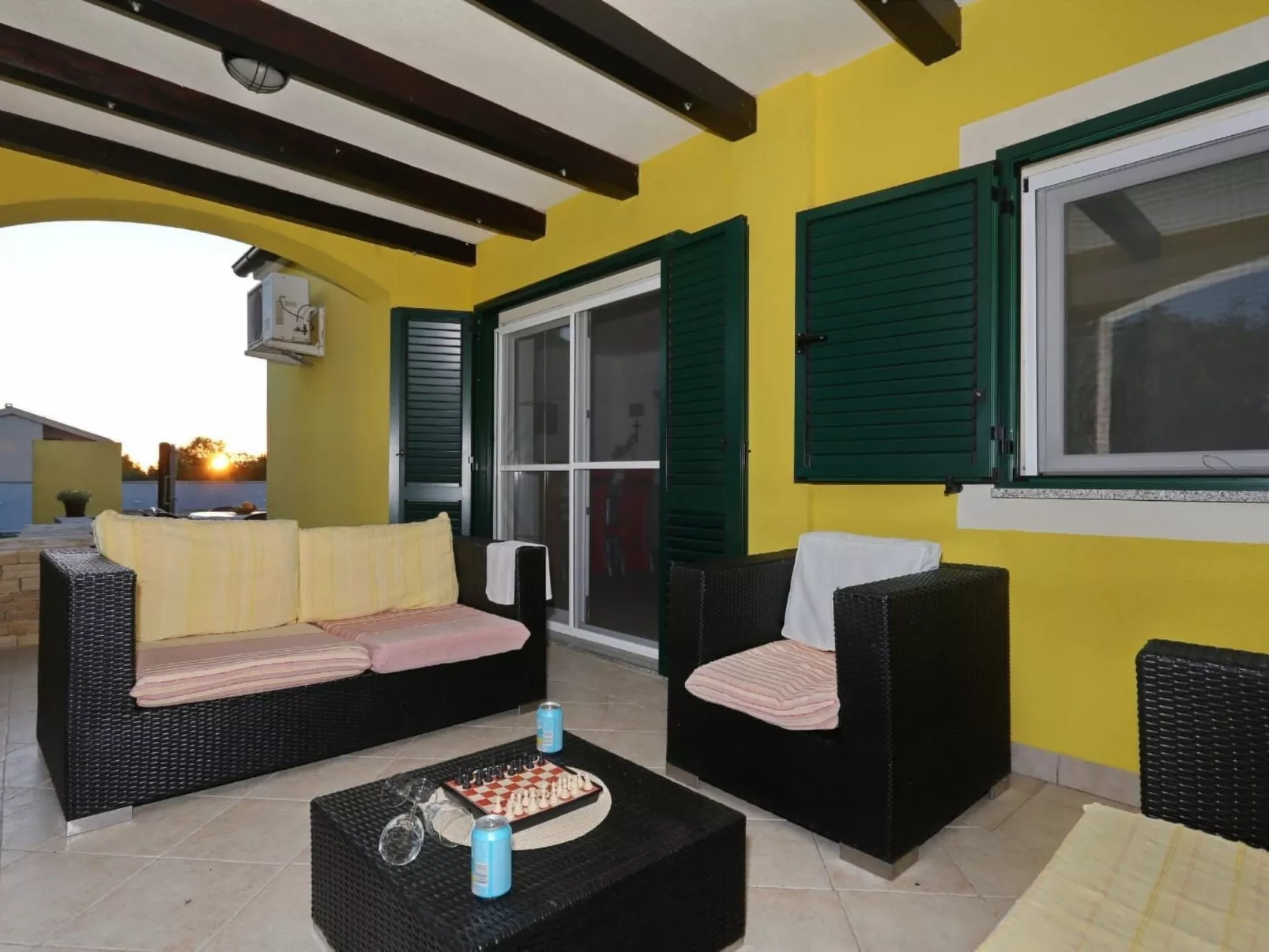 Villa für 10 Personen mit großem Garten - TA Leut-Image-tags.info