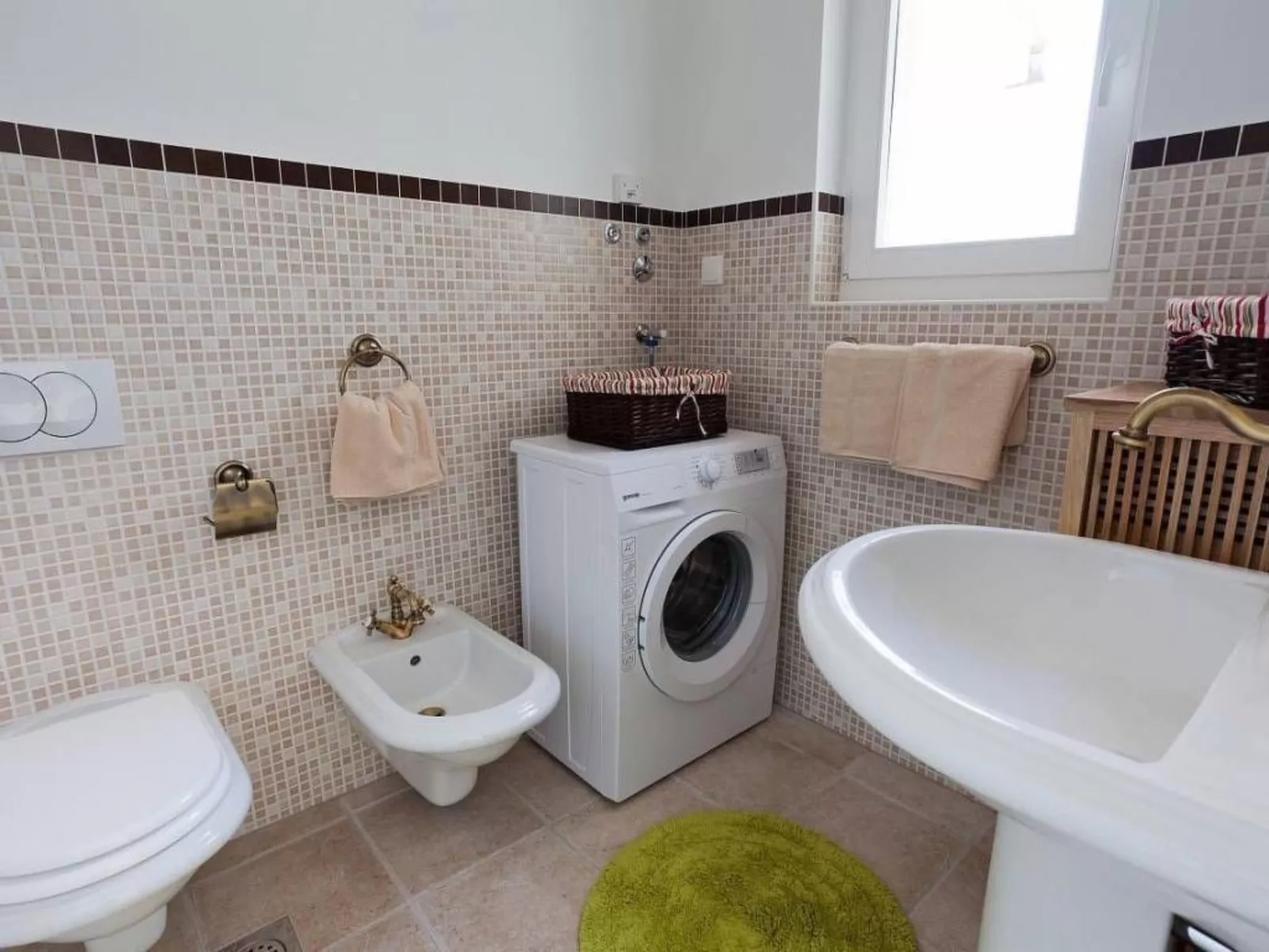 In Kras mit Offenem Kamin-Binnen