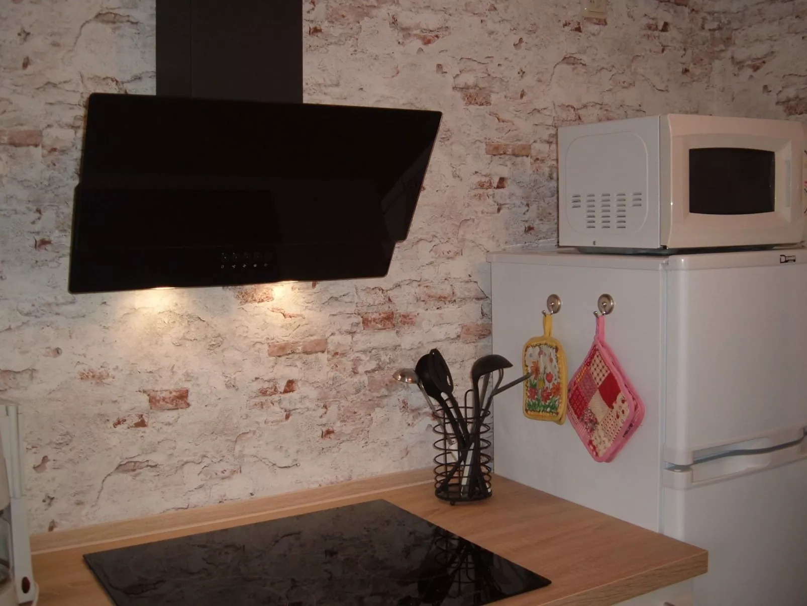 Jutta 3-Image-tags.info