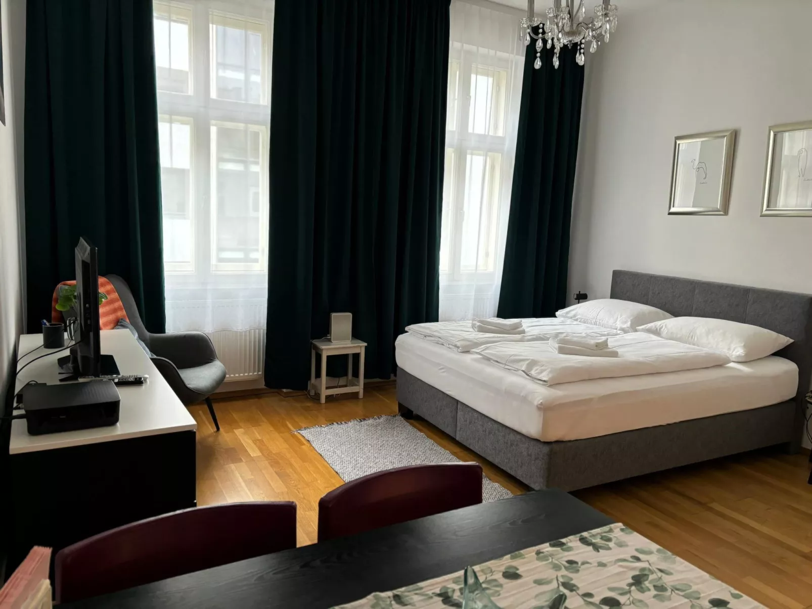 Zentral & ruhig-Binnen