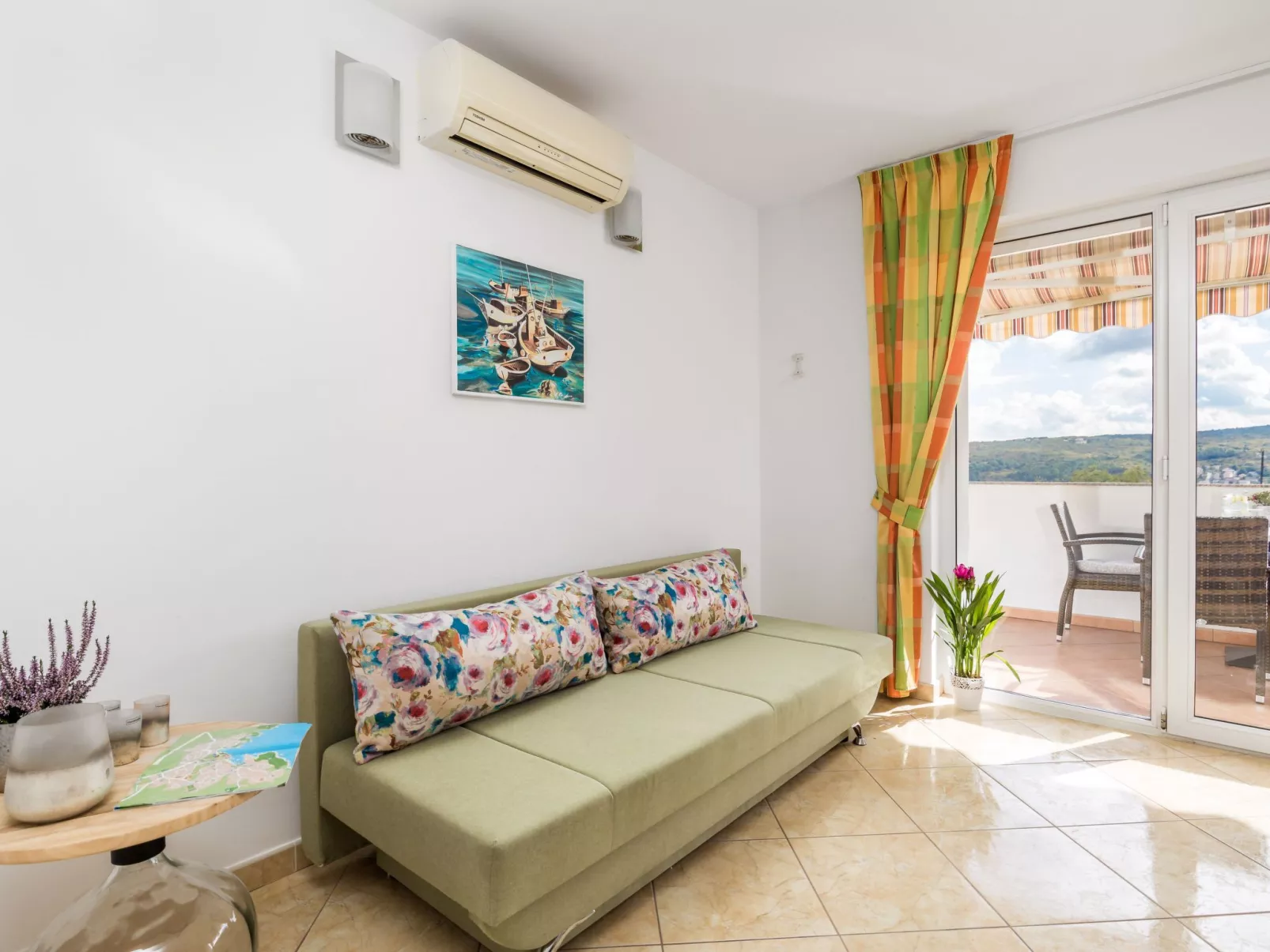 Wohnung Nr. 4 mit atemberaubendem Meerblick-Binnen