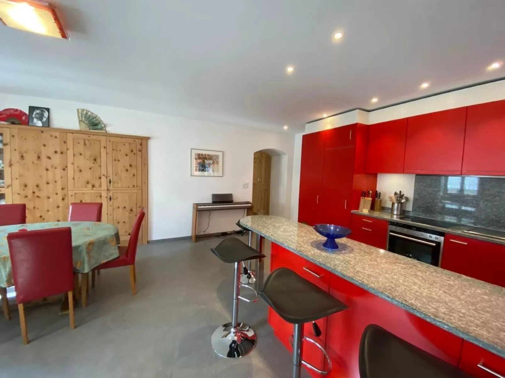 Chesa Robinson 4-Binnen