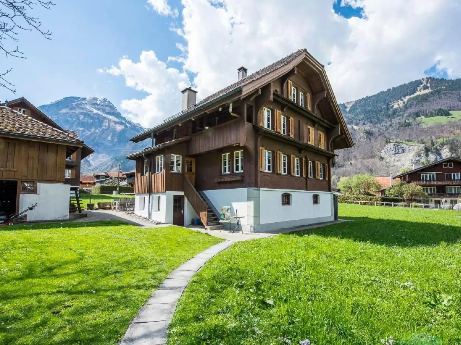 Sonnige Dachwohnung im schönen Lungern-Buiten