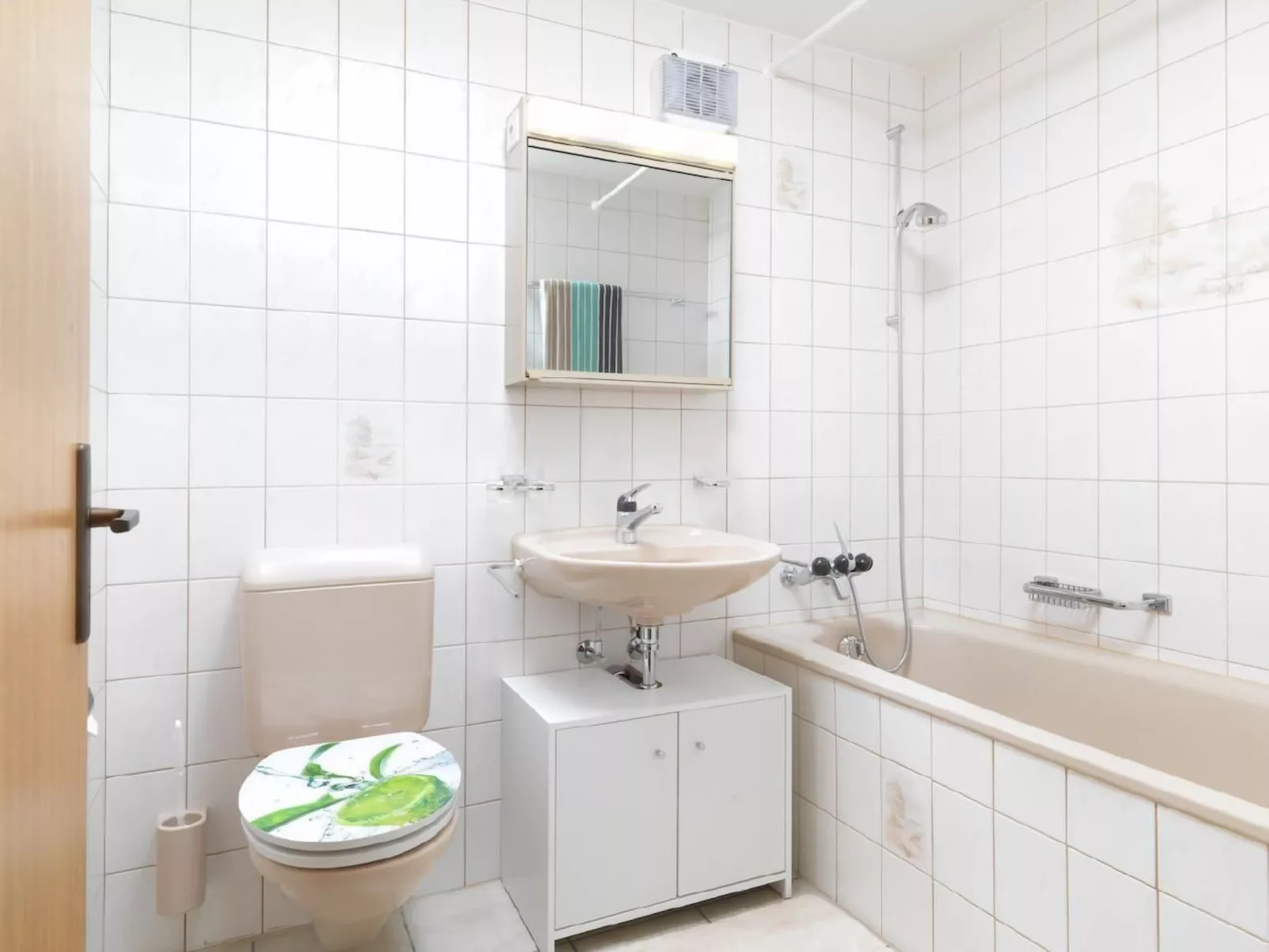 Gina's Apartment - Nähe zu See und Berge-Binnen