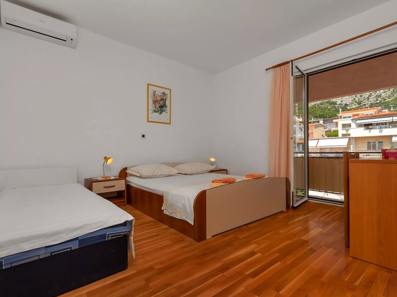 ★4Schlafzimmer★Freies Parken★GroßerBalkon★Apt Bugenvilija-Binnen