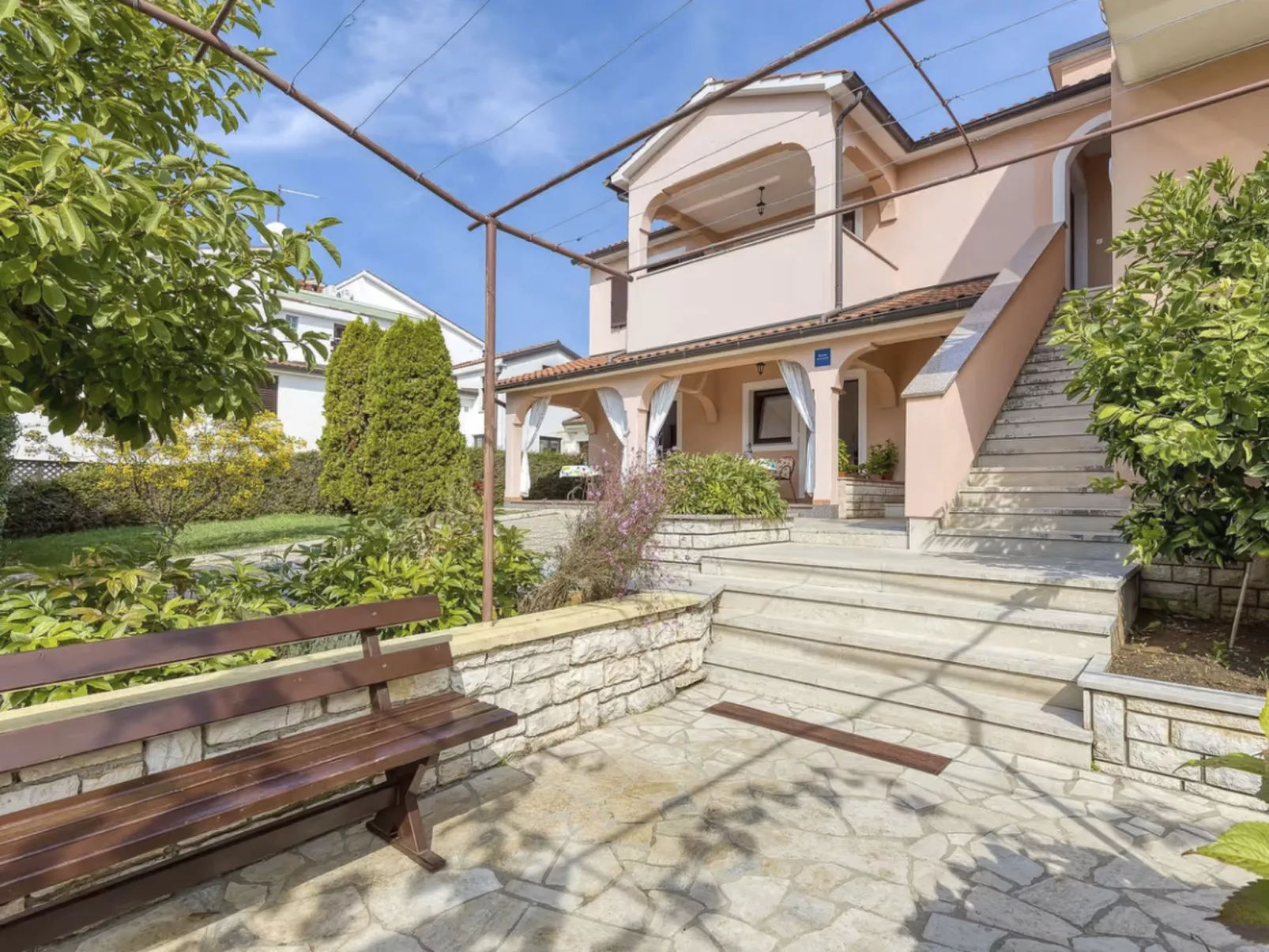 Wohnung 'Silva6' mit Wasserblick-Buiten