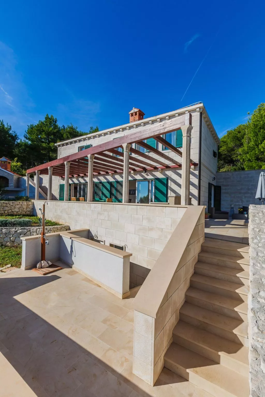 Ferienvilla "Osibova" mit Blick auf das Wasser-Buiten