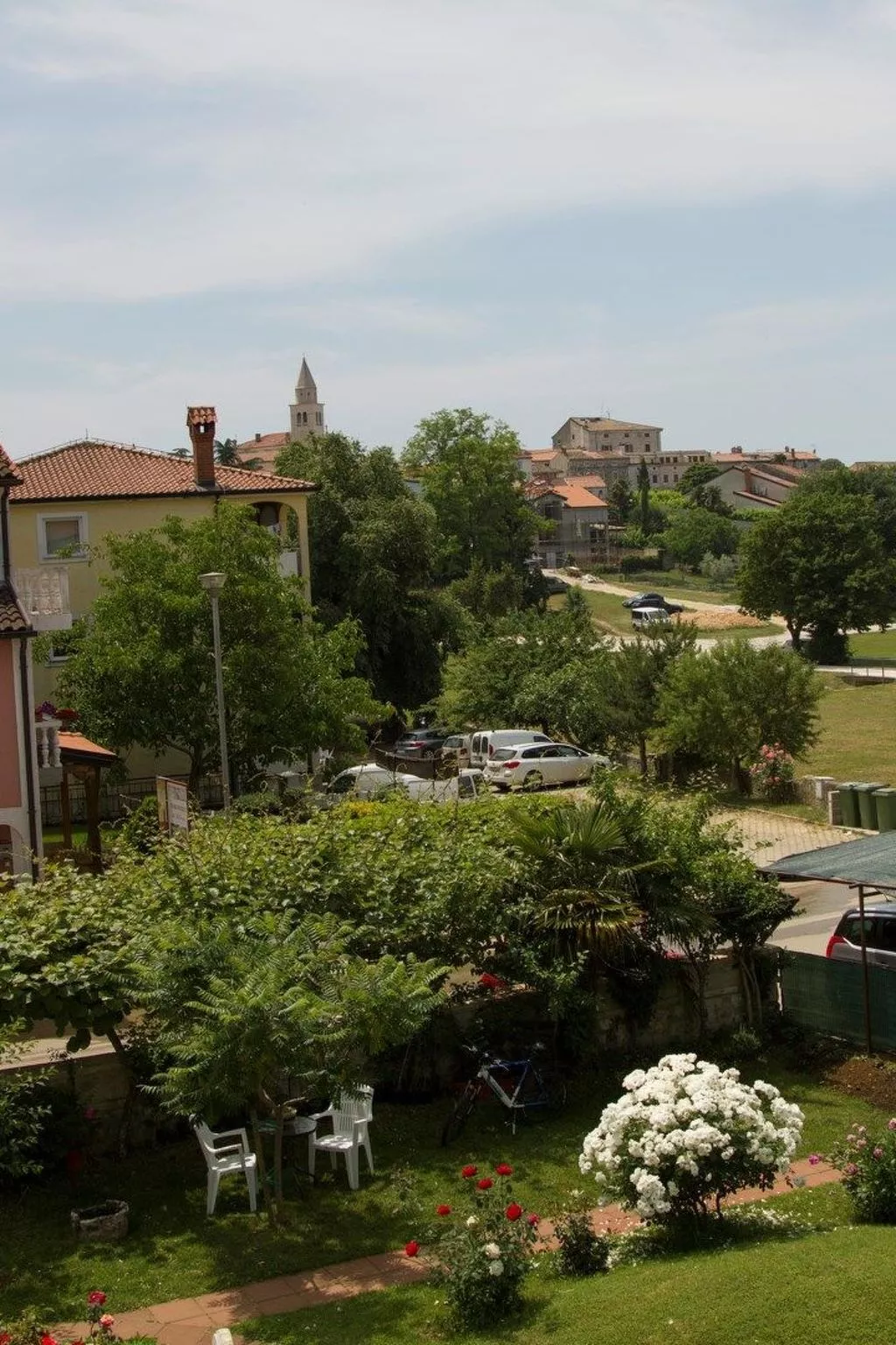 Kleine Wohnung mit schönem Balkon - Buiten