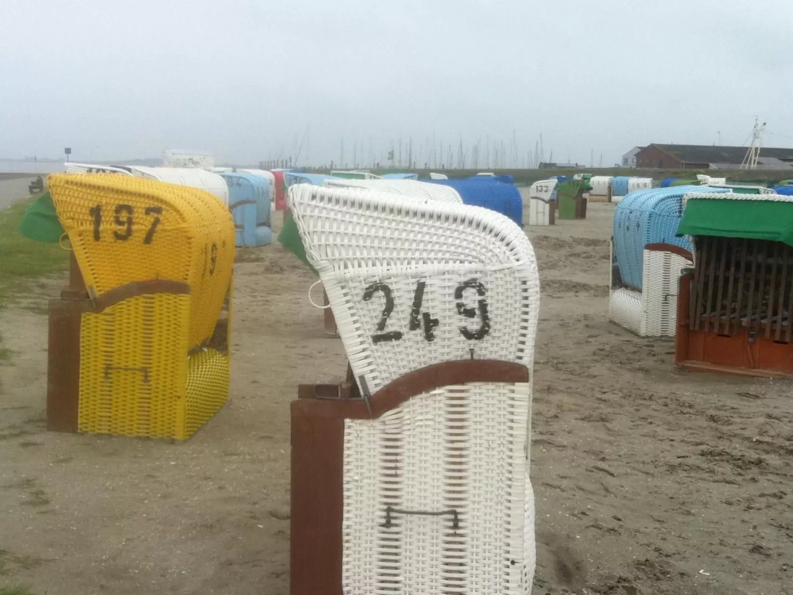 In Nesse mit Garten, Terrasse und Grill-Buiten