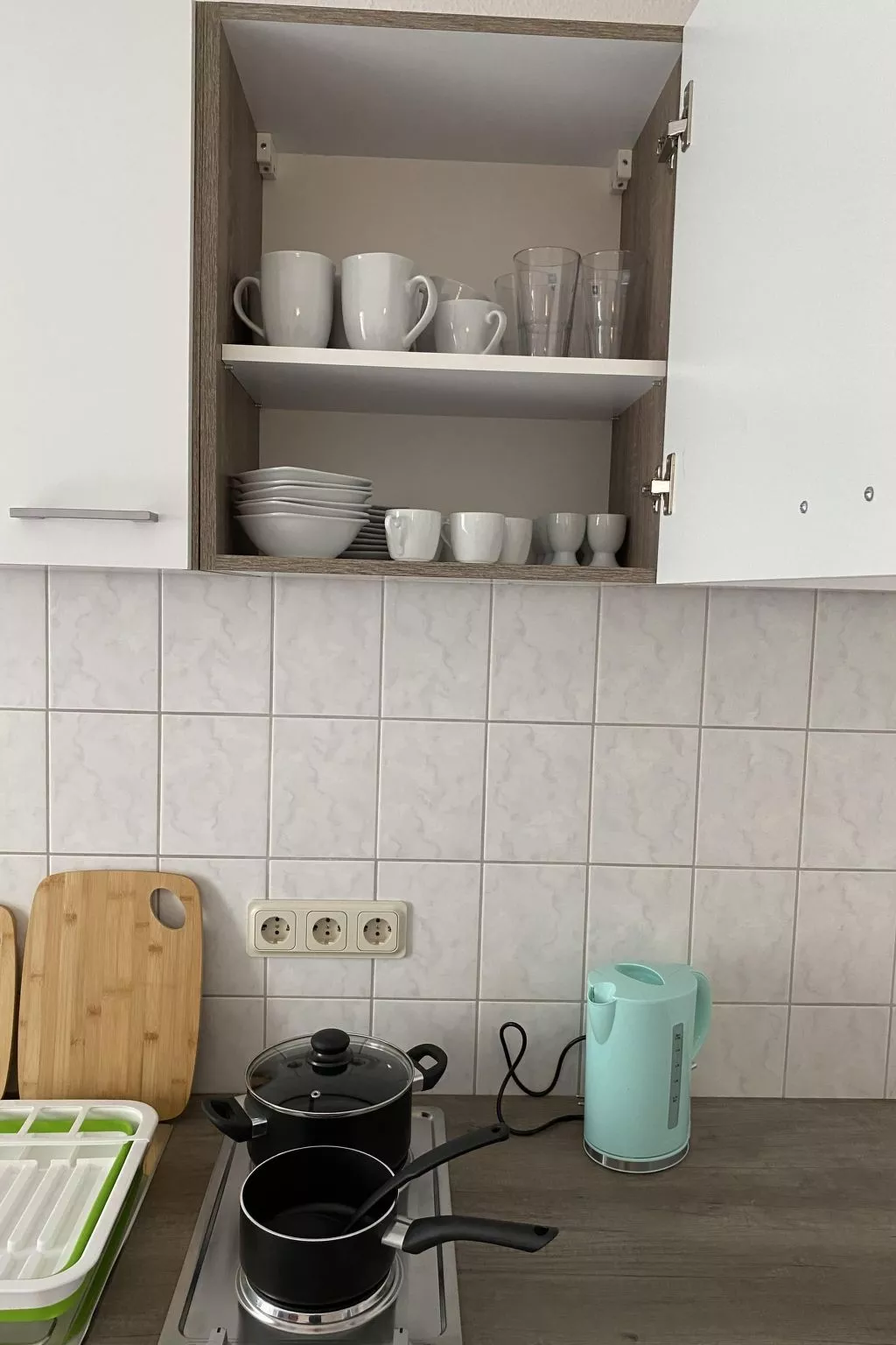 Grüne Oase neben Duisburg Hbf-Image-tags.info