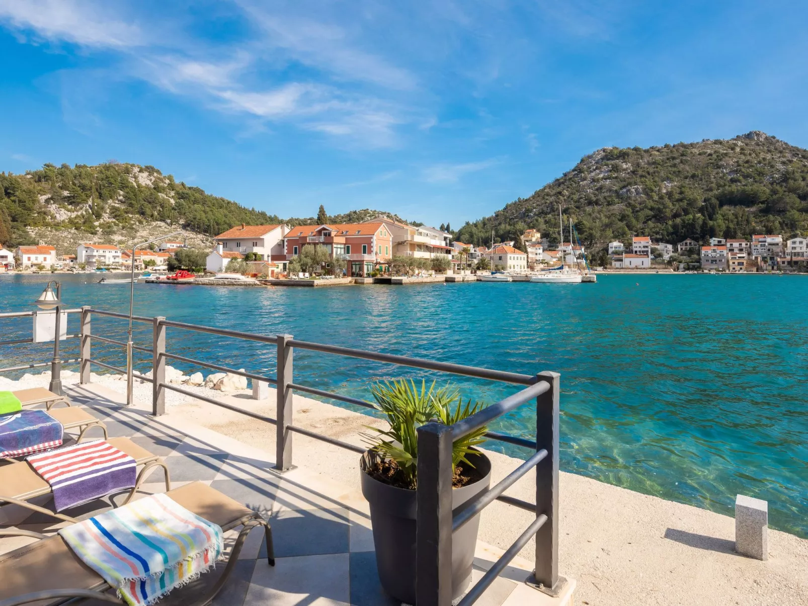 Sonnenaufgang an der Adria - Strandhaus-Buiten