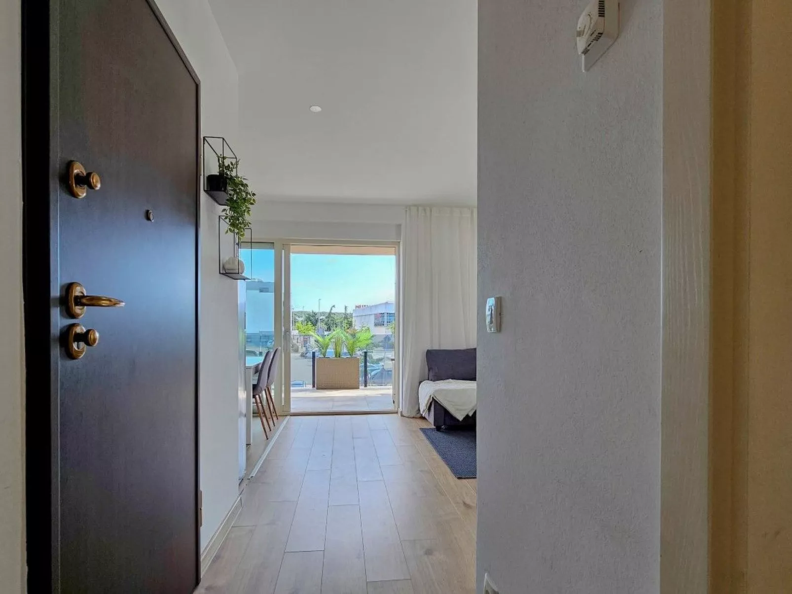 Green Oasis mit Schwimmbad-Image-tags.info