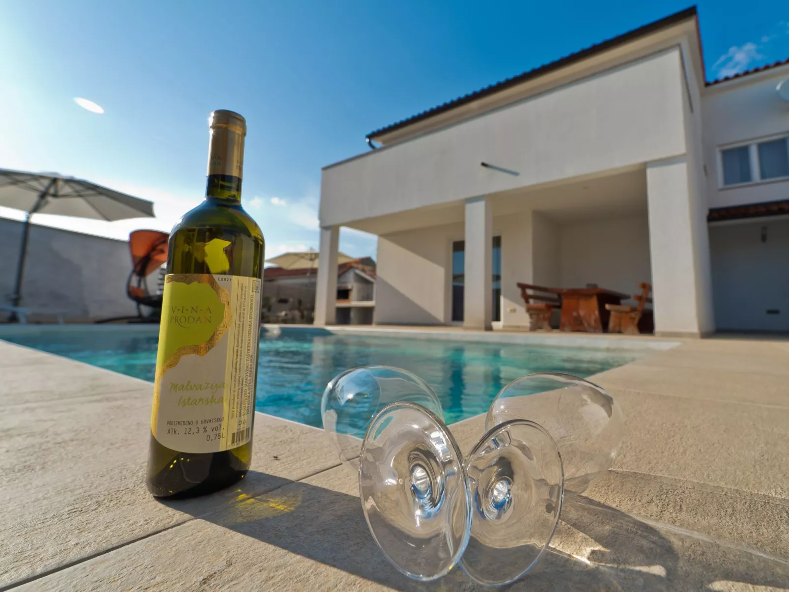 Luka mit Pool, gelegen in Pula-Image-tags.info