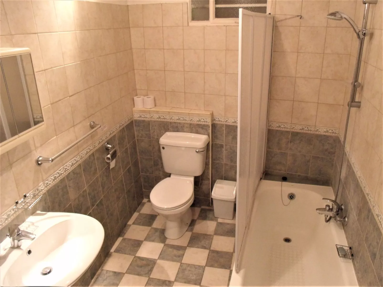 "Iptamena" mit Blick auf das Wasser-Binnen