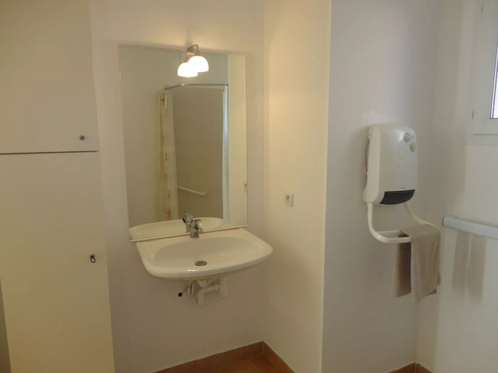 VILLA T3 PMR ZWISCHEN NARBONNE UND CARCASSONNE-Binnen