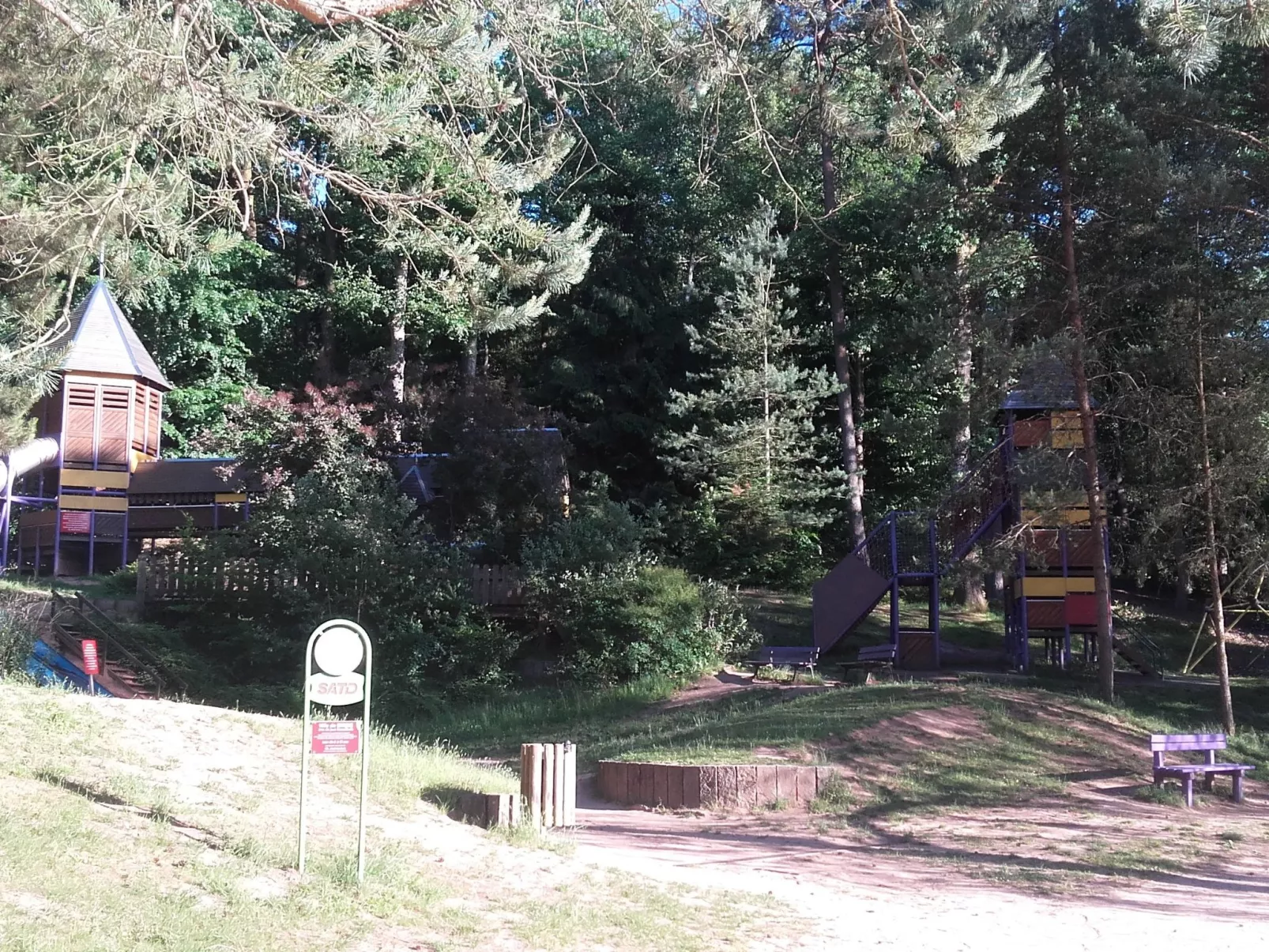 LES BRIMBELLES-Buiten