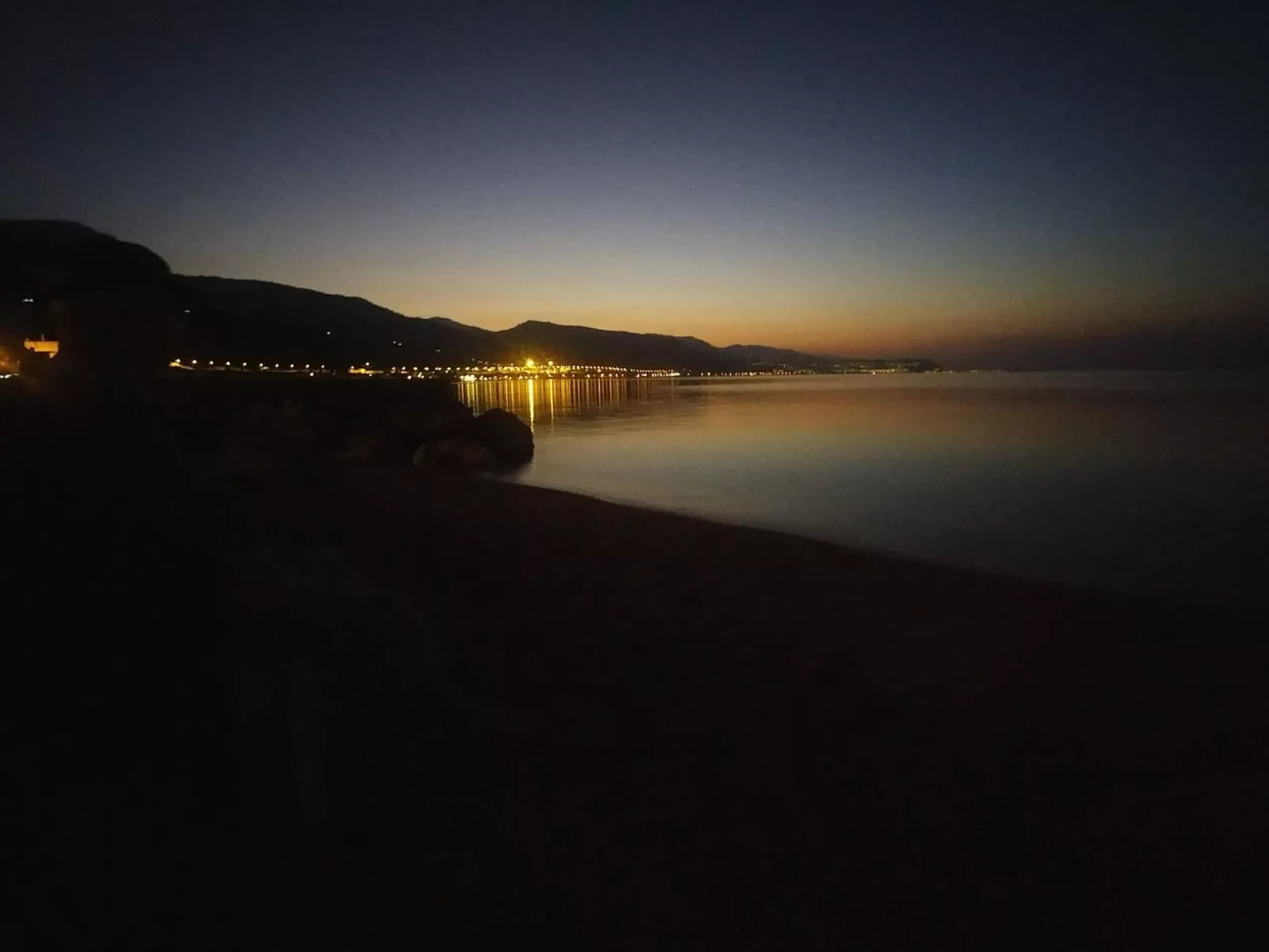 Charmantes Appartement in Derveni-Buiten