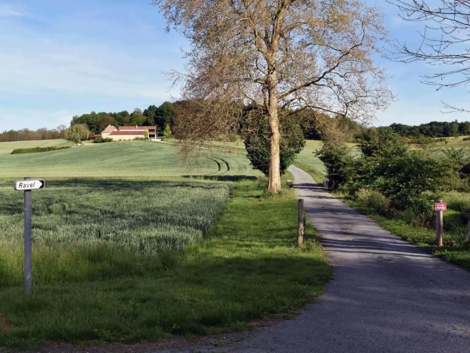 Domäne "Domaine de Ravel"-Buiten