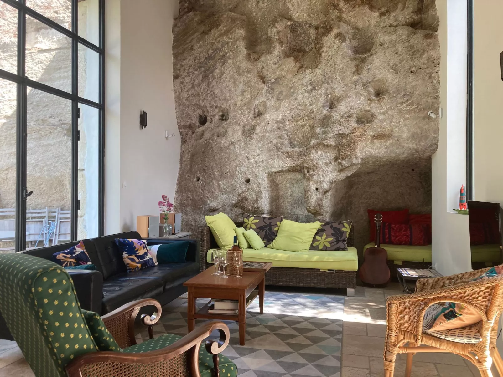 Dorfhaus in provencal mit Pool-Binnen