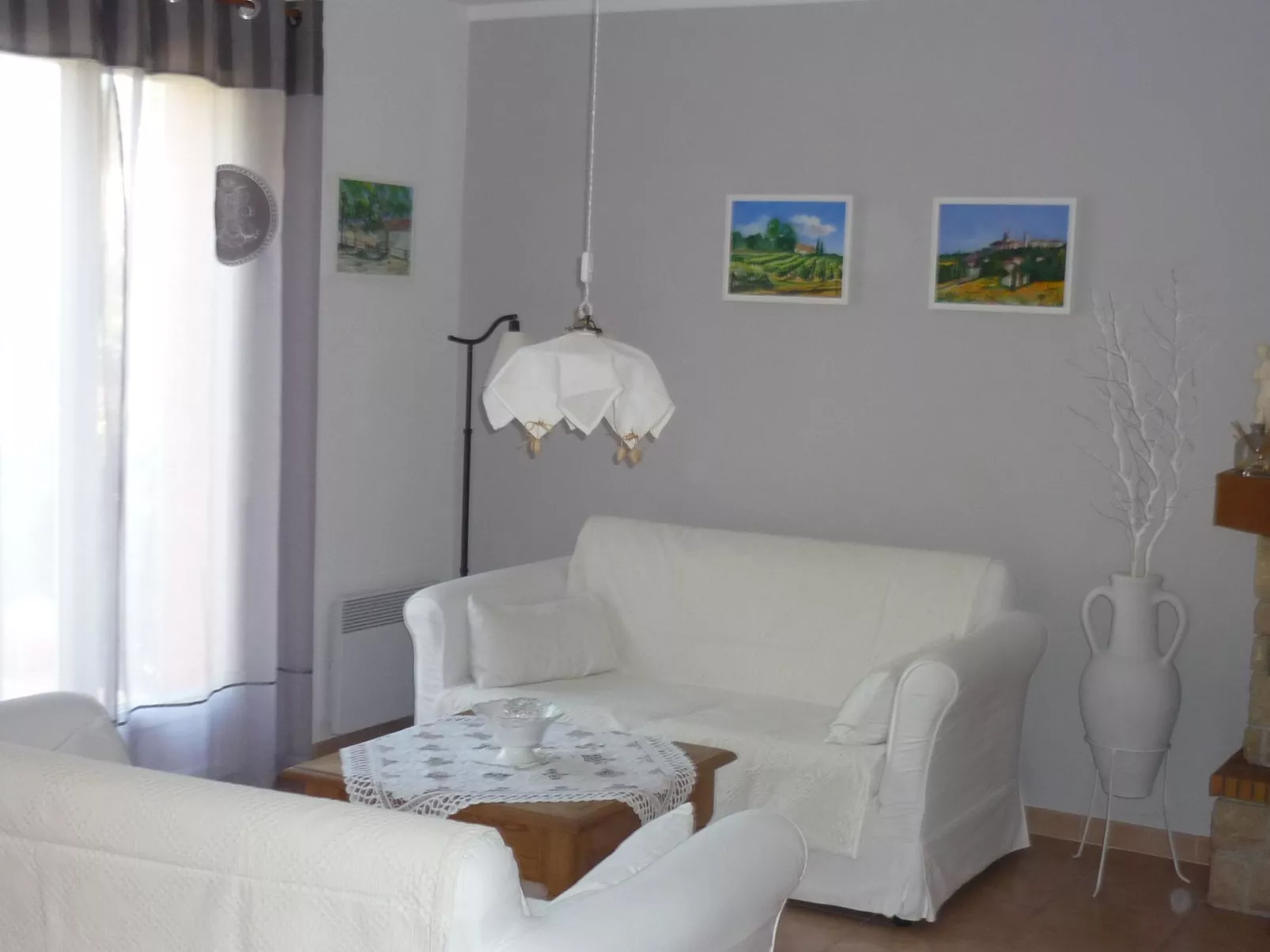 Komfortables Ferienhaus mit Gemeinschaftspool-Binnen