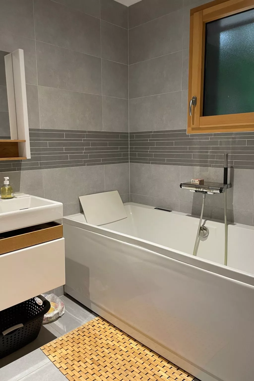 Das ruhige Les Grangettes mit Seeblick-Binnen