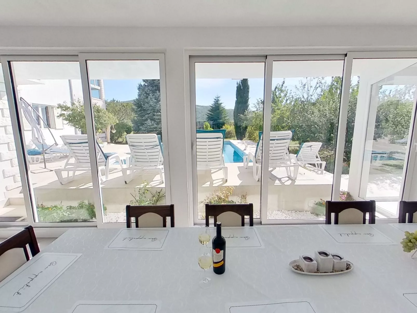 Anwesen "Villa Almas, Sauna, Fitnessraum, Multisport-Image-tags.info