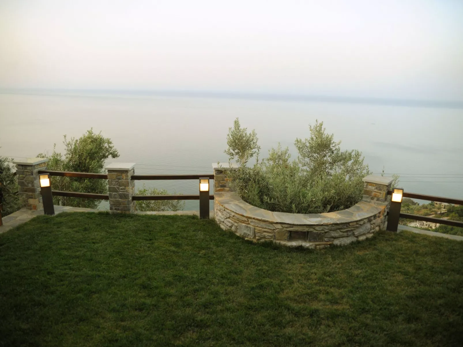 Anwesen mit eigenem Jacuzzi-Buiten