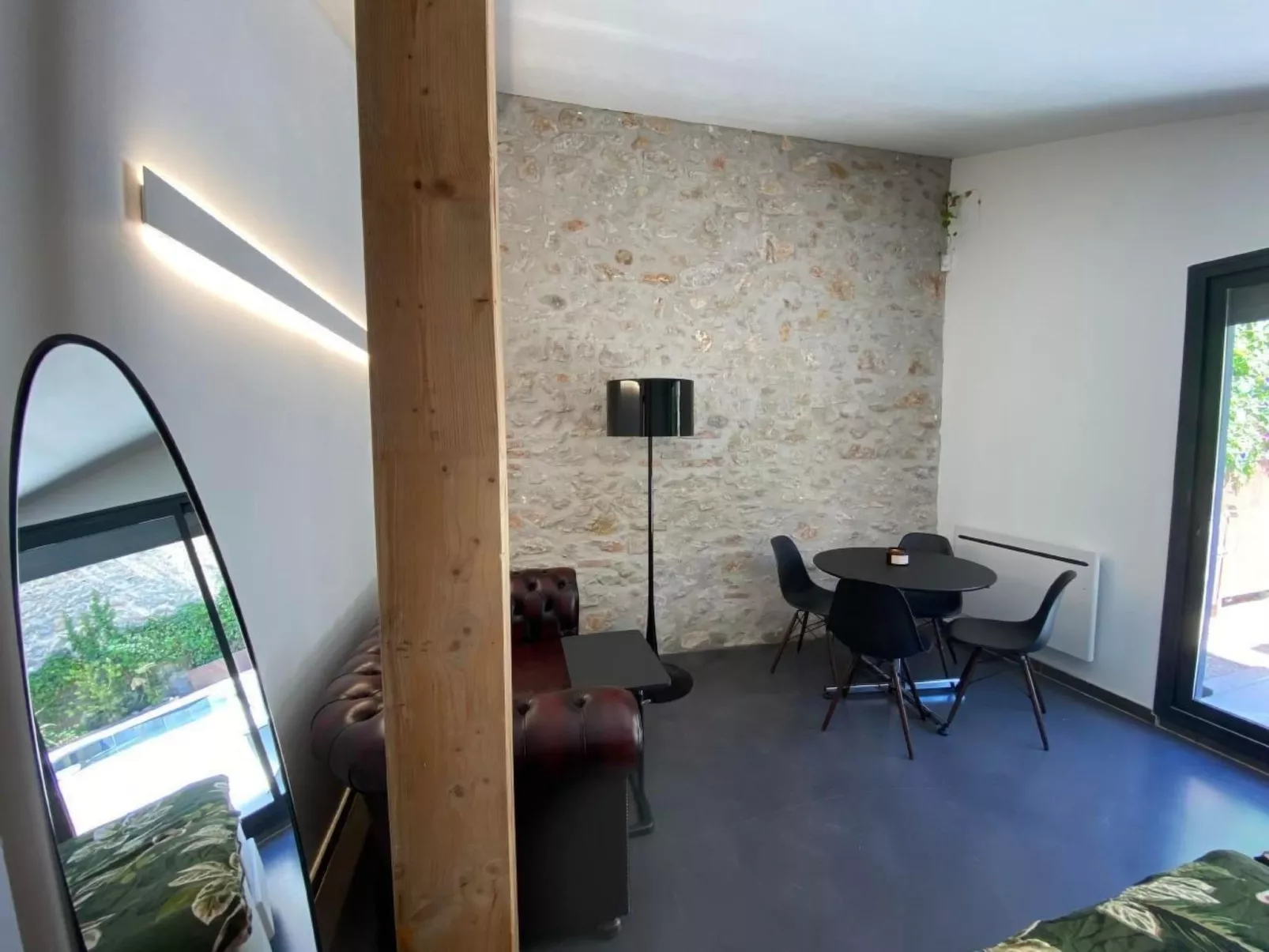 The Olive Retreat-Binnen