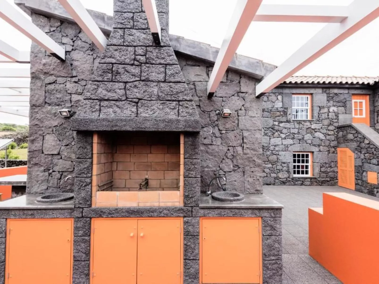 Abrahams Himmelshaus 2-Buiten