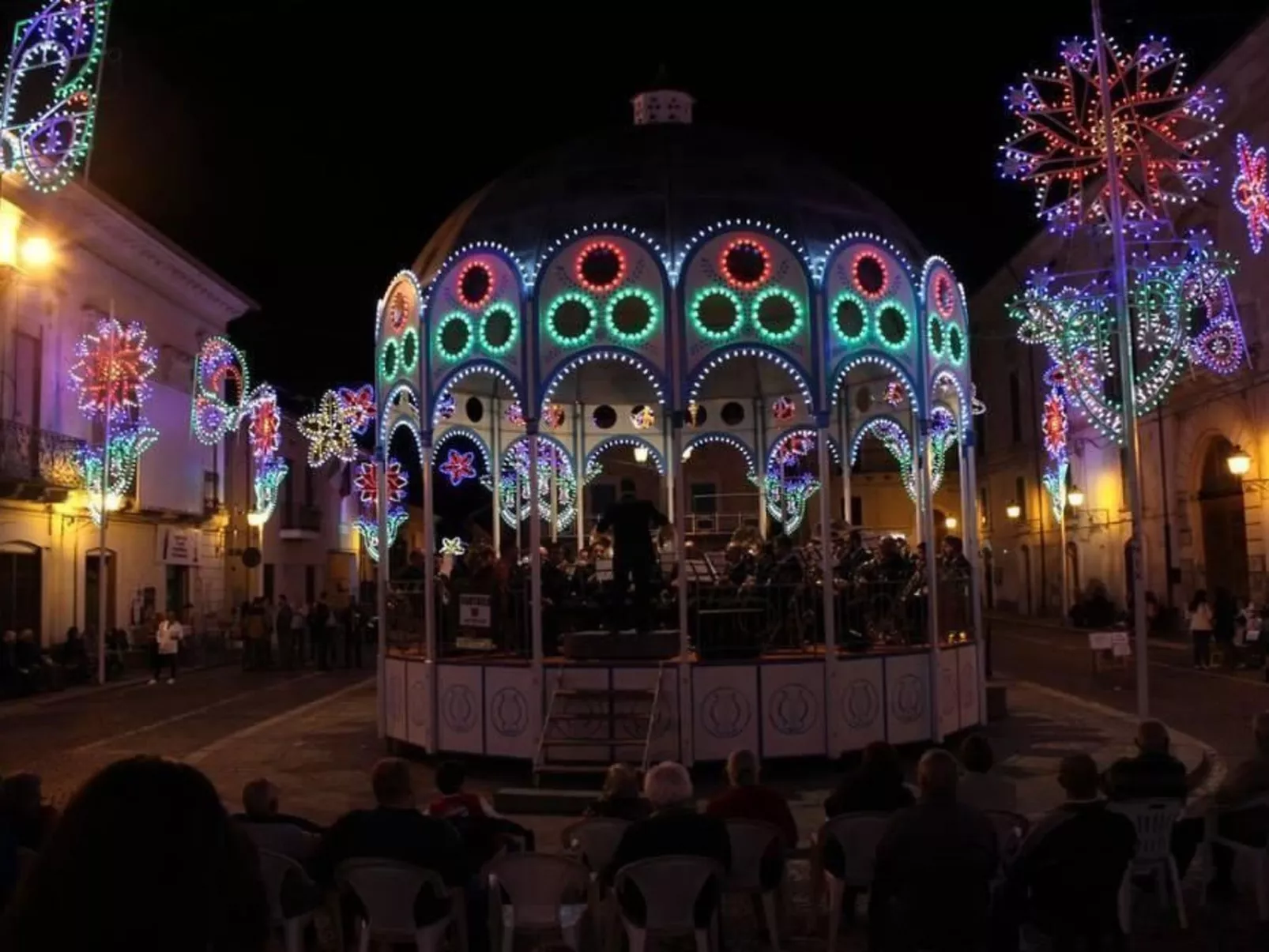 Wohnung mit Privatparkplatz und Panoramablick-Buiten