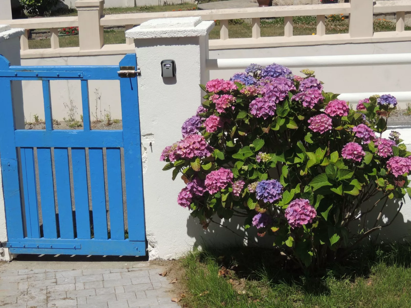 Charmantes Haus mit Garten, 200m vom Strand entfernt-Buiten