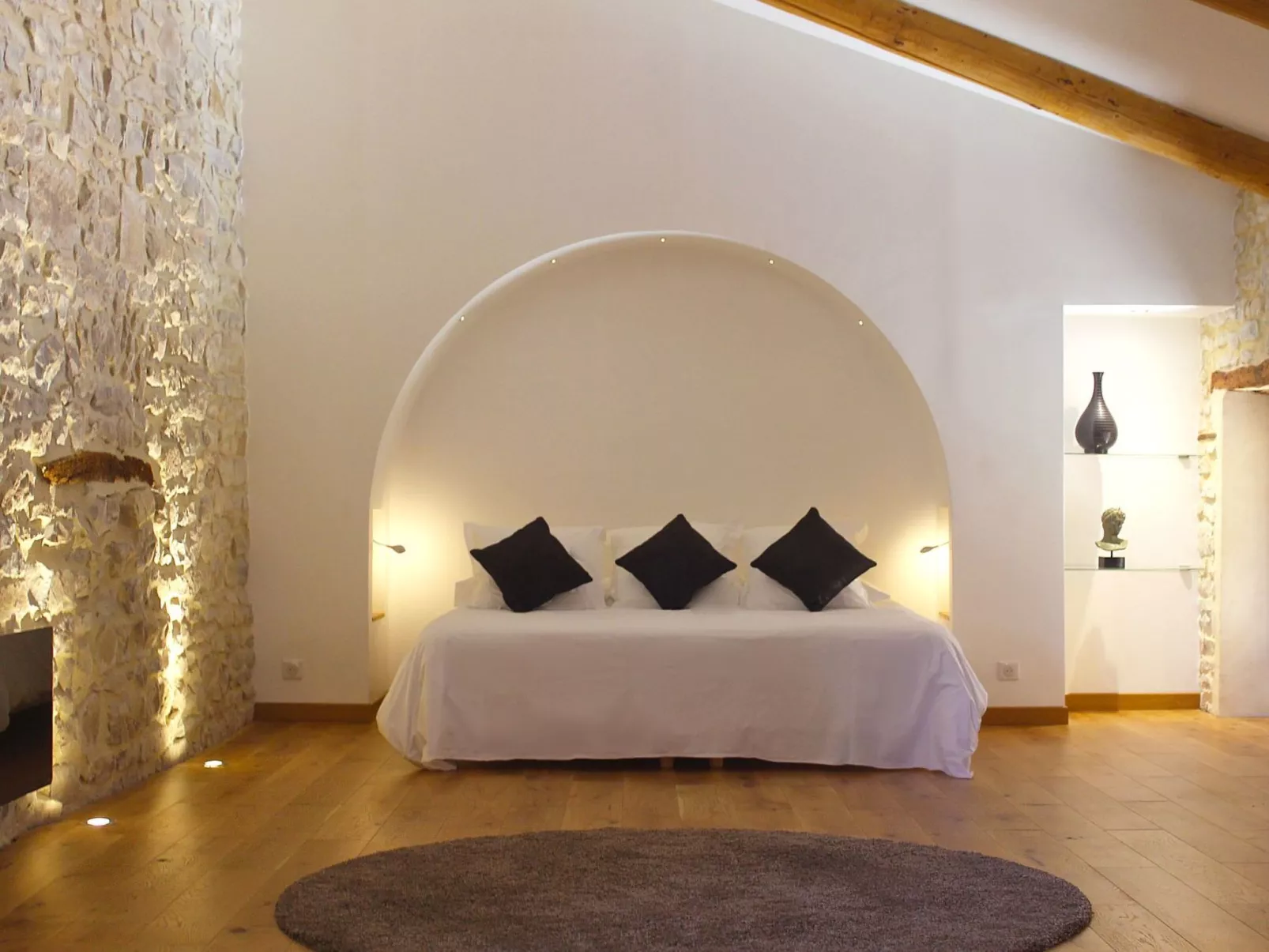 Domaine "Benjamin" mit Infinity-Pool-Binnen