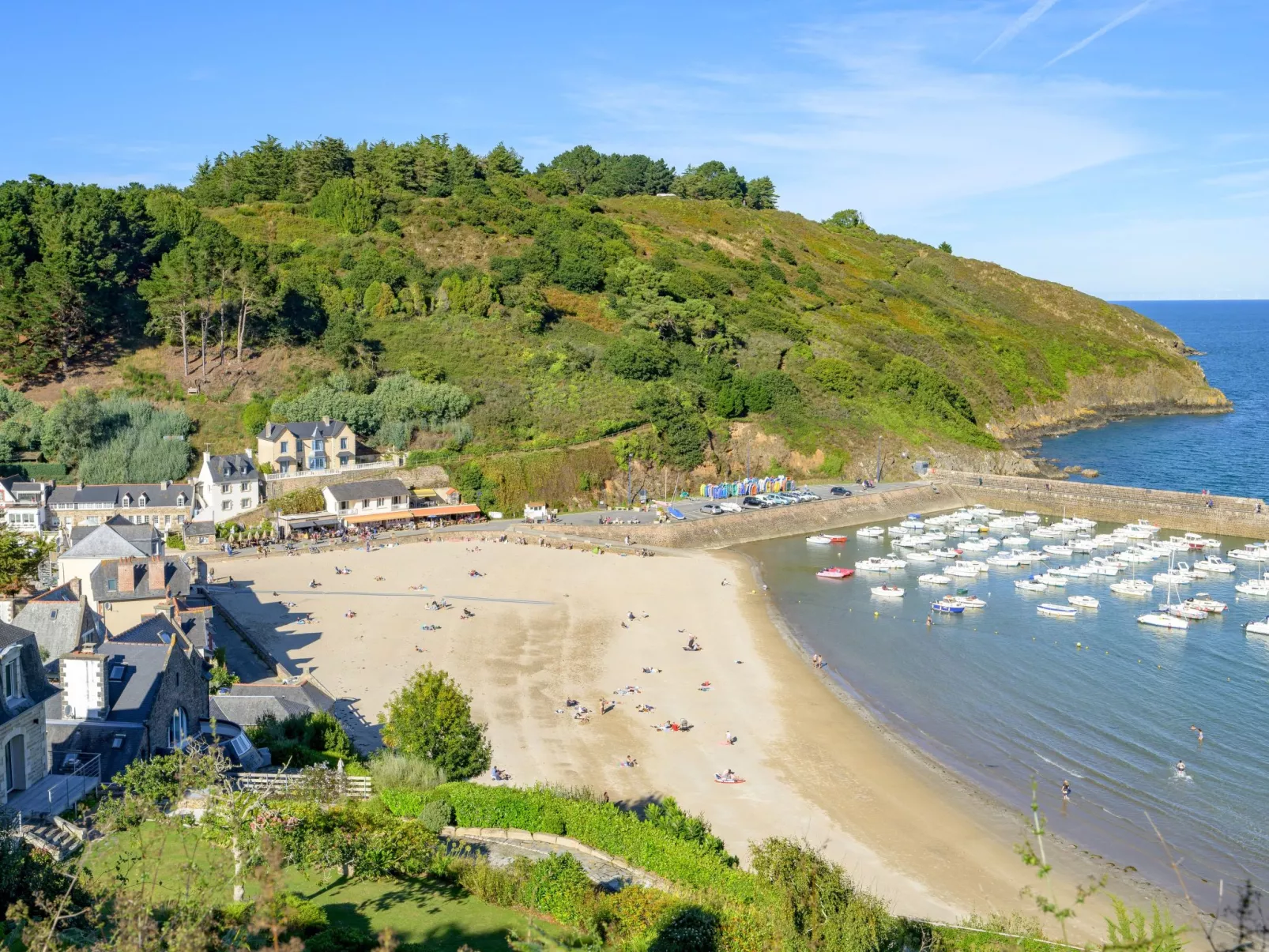 Villa "Ker House" mit Blick auf das Wasser-Buiten