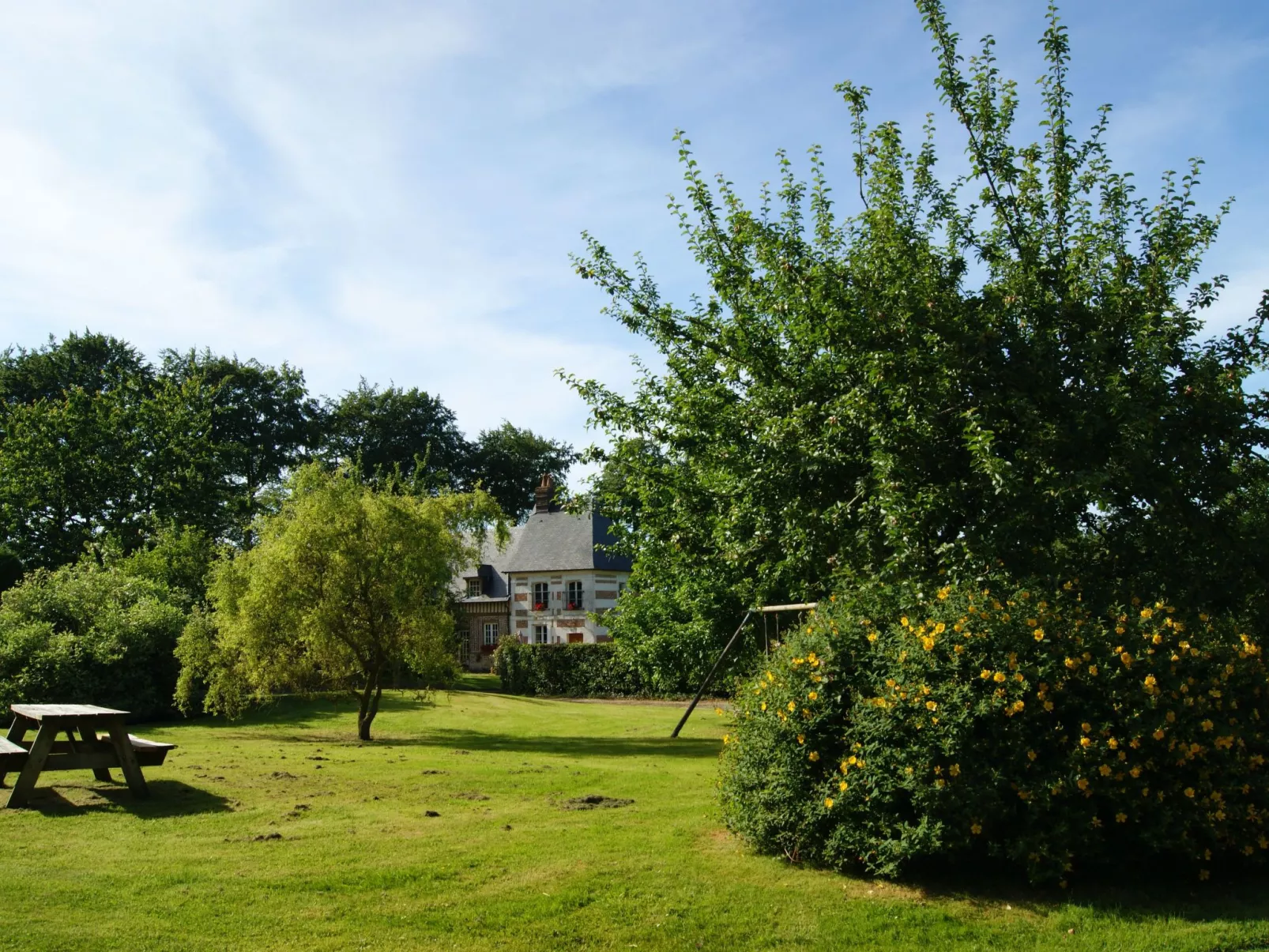 Charmante normannische Ferienwohnung les chataigniers 3 Zimmer-Buiten
