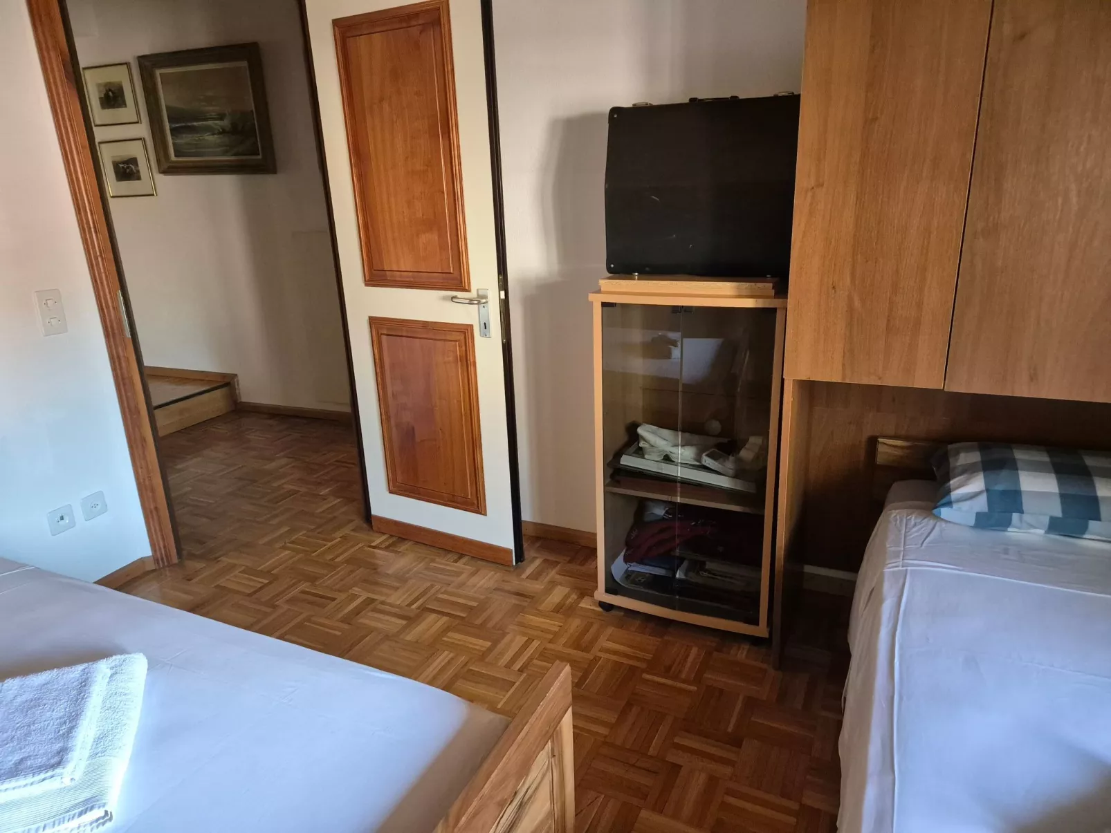 Executive mit 6 Schlafzimmern und 2 Bädern-Binnen