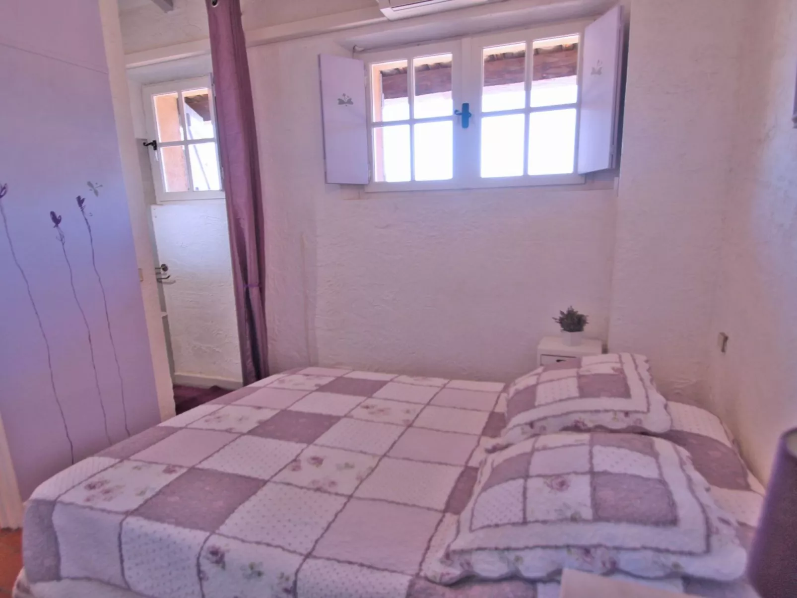 Haus T4 6 pers- Klimaanlage - wifi - Garten --Binnen