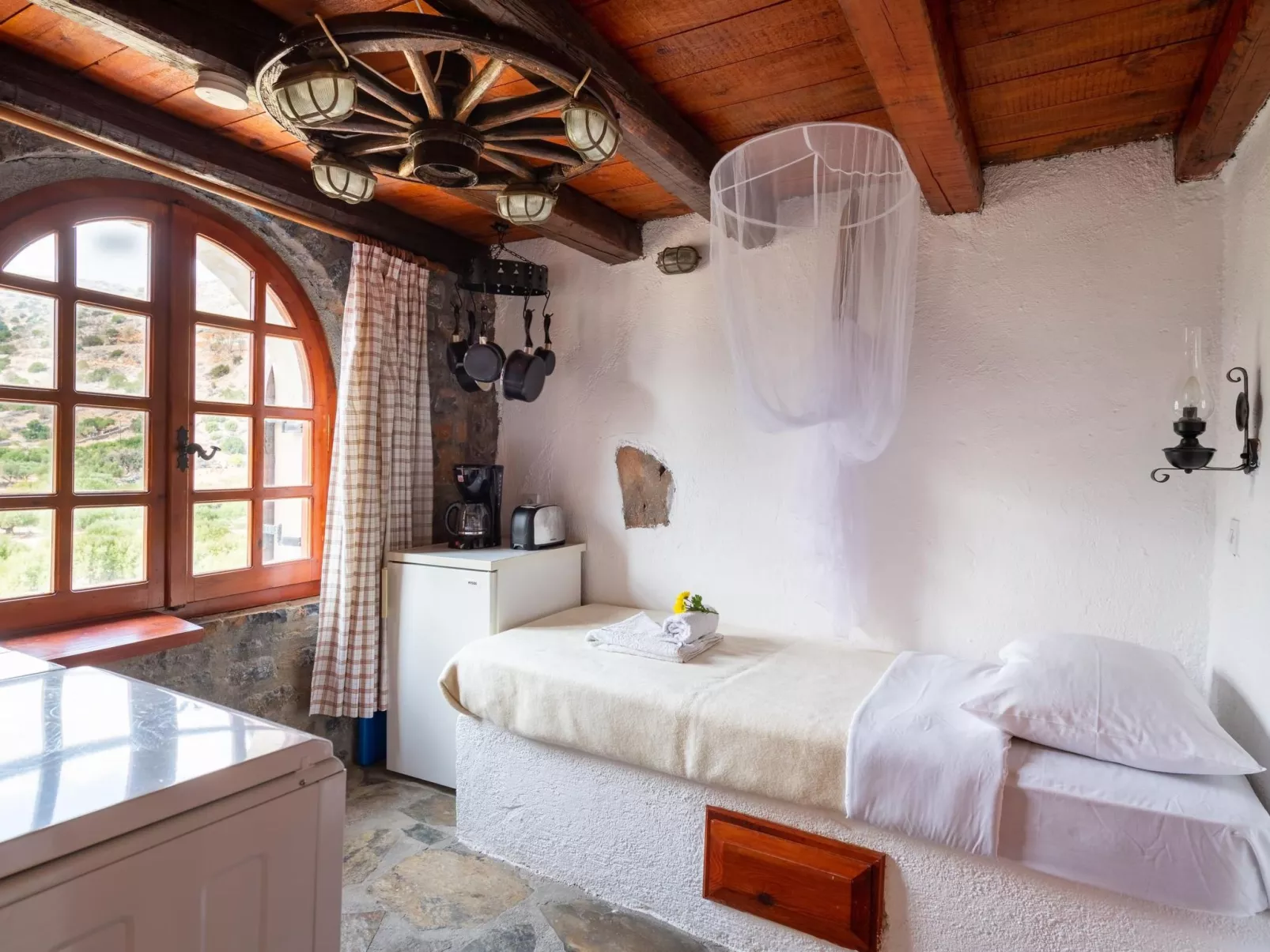 Authentisches kretisches Steinhaus Clio mit Aussicht-Image-tags.info