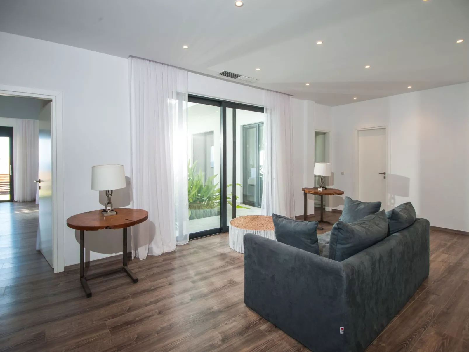 "Villa Dimitra" mit Infinity Pool-Binnen