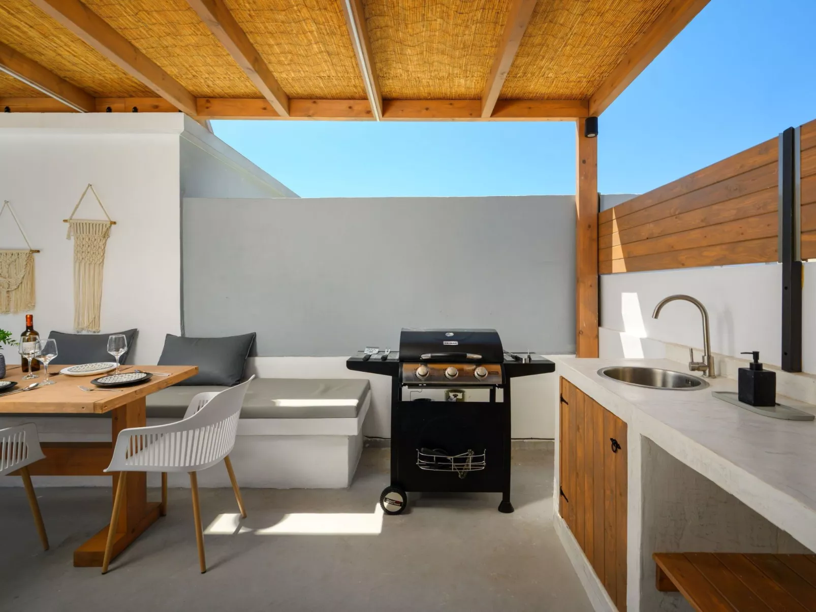 Armonikon Pool Villa 1-Binnen